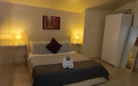 Navona Private Rooms Bnb